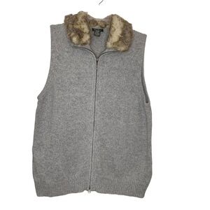Eddie Bauer grey wool blend zippered vest sweater with faux fur collar. Size XXL